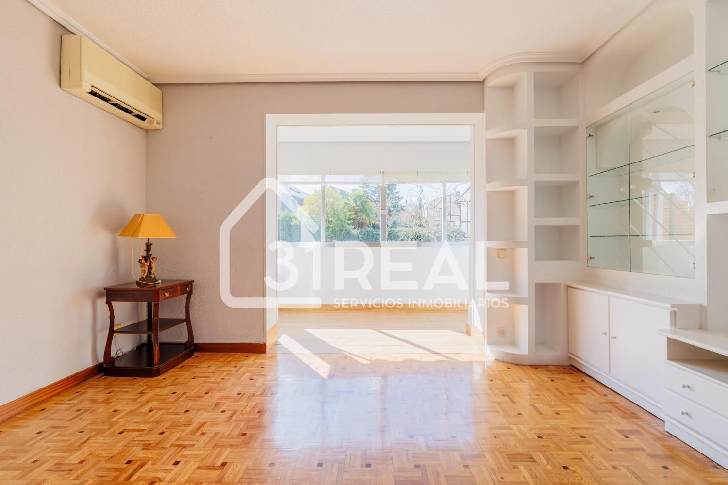 Habitación de Piso en venta en  Madrid Capital con Jardín privado, Parquet y Piscina comunitaria