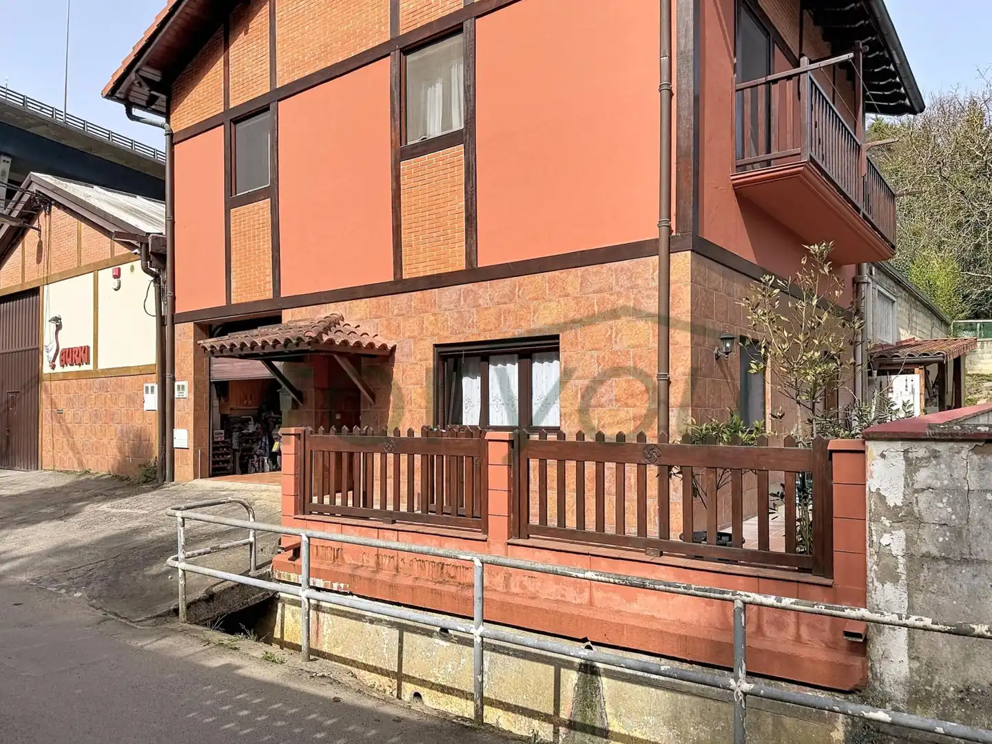 Vista exterior de Casa adosada en venda en Donostia - San Sebastián  amb Calefacció, Terrassa i Balcó