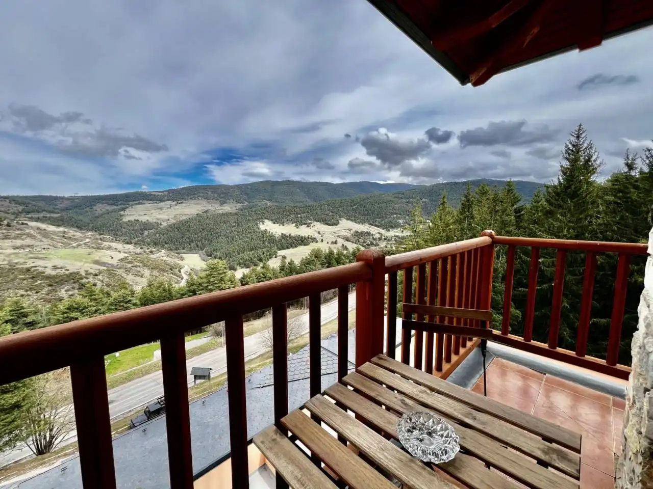 Terraza de Apartamento de alquiler en Alp con Calefacción, Terraza y Amueblado