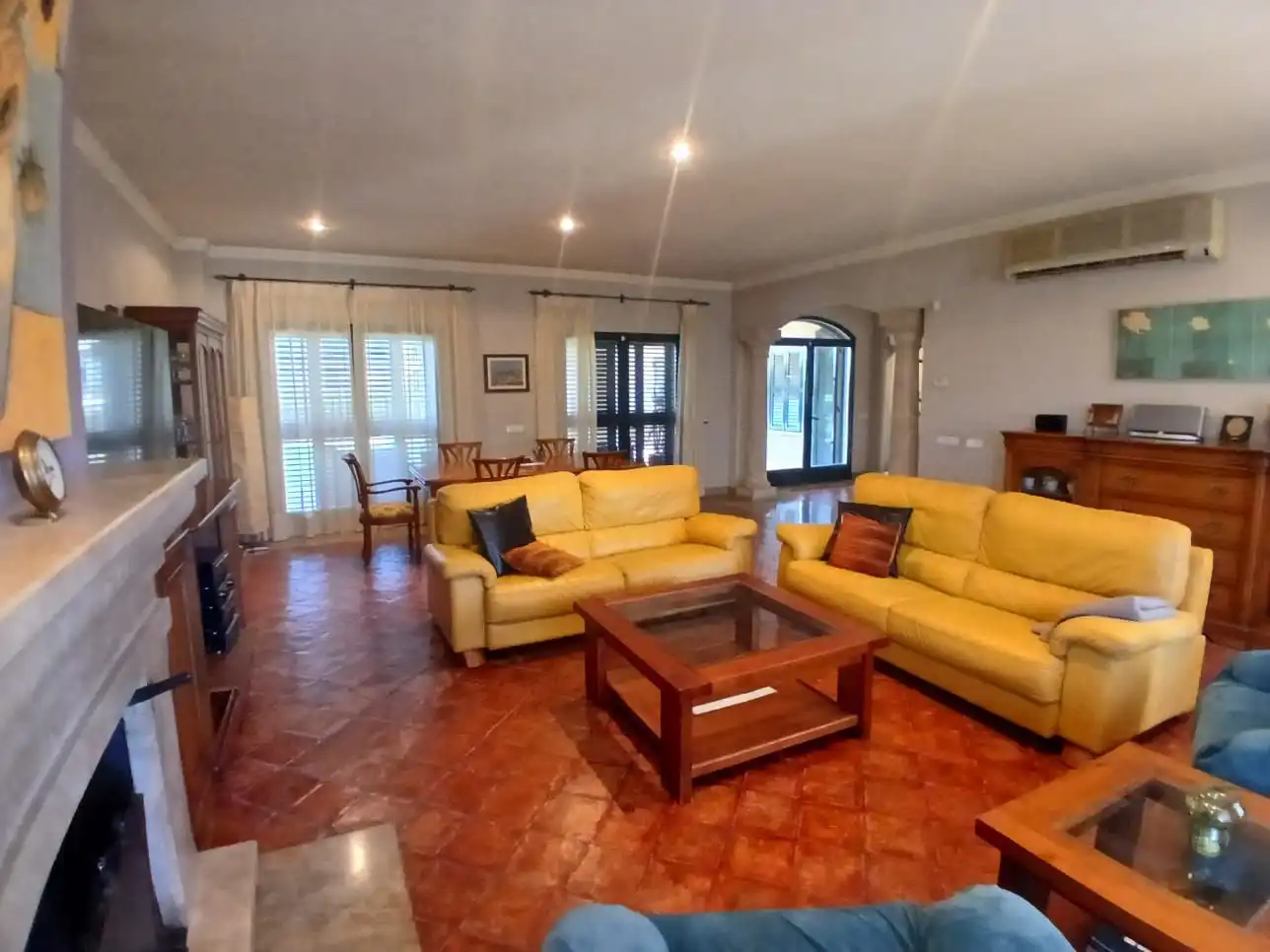Sala d'estar de Casa o xalet en venda en Valdepeñas amb Aire condicionat, Calefacció i Traster
