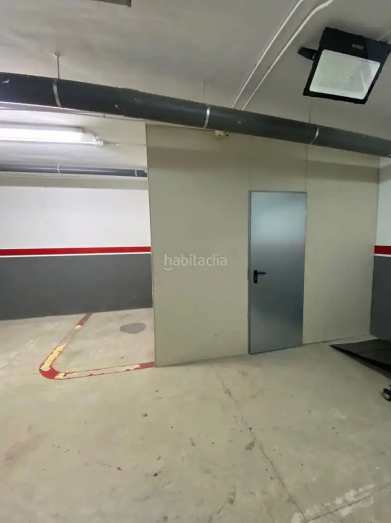 Einzelparkplatz zum Verkauf in Carrer Bages 9, imagen 3