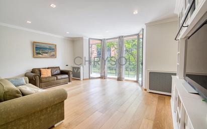 Sala d'estar de Pis en venda en  Barcelona Capital amb Aire condicionat, Calefacció i Terrassa