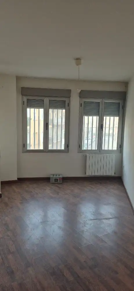 Sala d'estar de Apartament en venda en  Albacete Capital amb Calefacció
