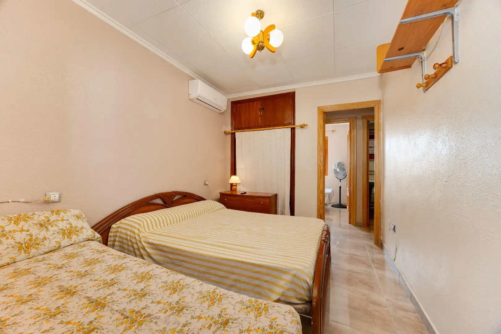 Habitación de Casa o chalet en venta en Torrevieja con Jardín privado, Terraza y Trastero