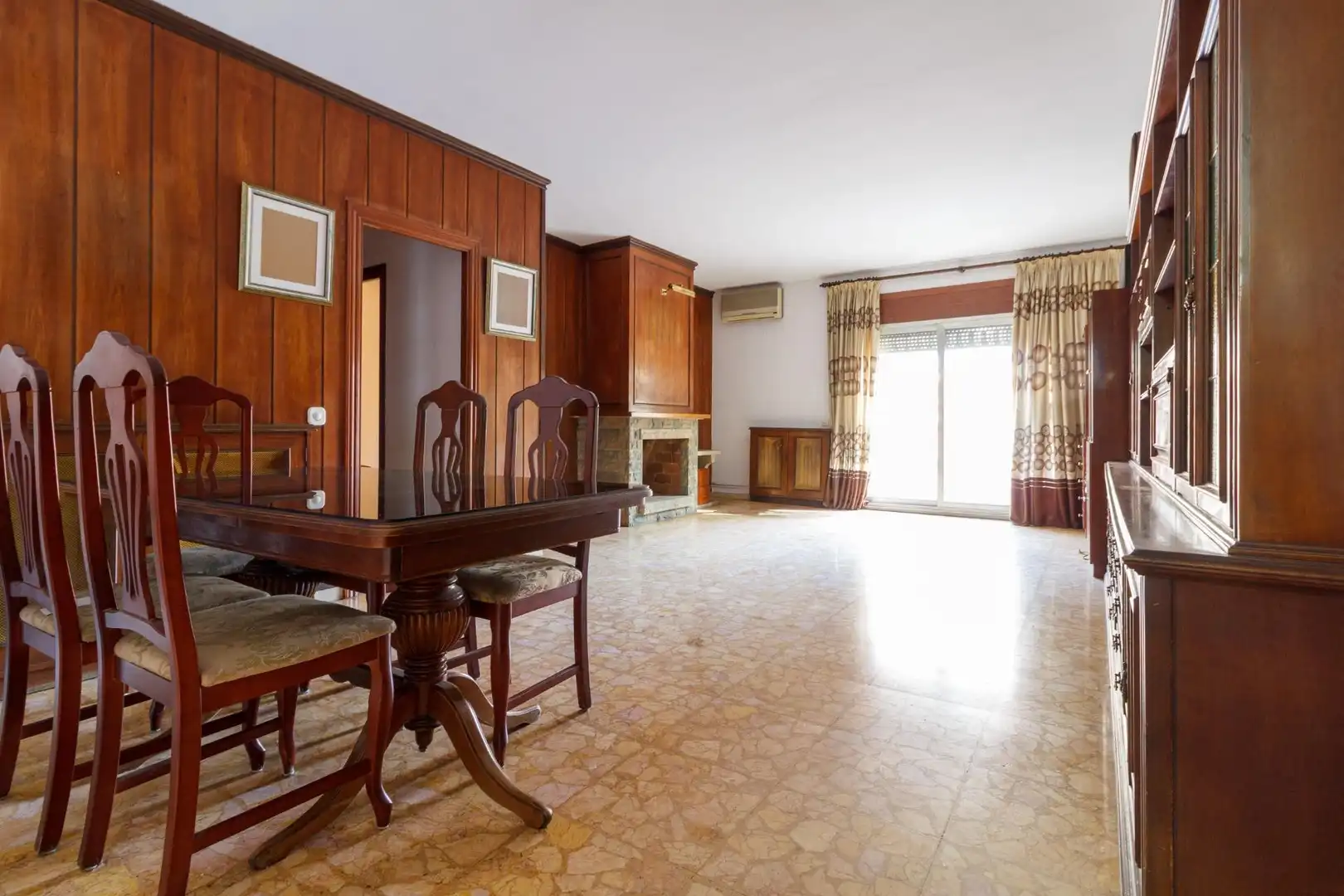 Menjador de Pis en venda en Viladecans amb Aire condicionat, Calefacció i Balcó