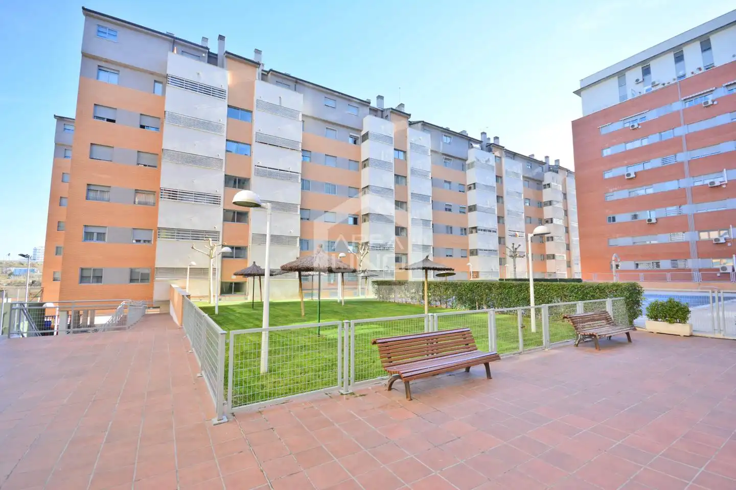 Außenansicht von Wohnung zur Miete in Alcorcón mit Klimaanlage, Heizung und Parkett