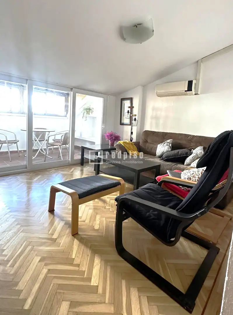 Sala d'estar de Pis de lloguer en Valladolid amb Aire condicionat, Calefacció i Parquet