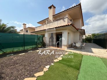 Reihenhaus mit Balkon zum Verkauf in Vandellòs i l'Hospitalet de l'Infant