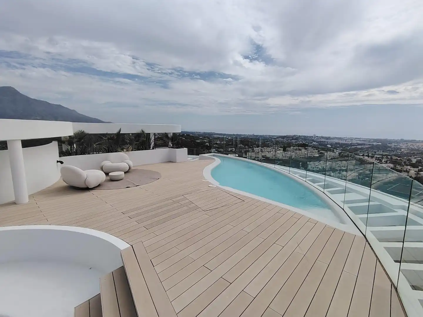 Ático con piscina en venta en La Quinta, imagen 3