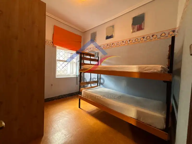 Dormitori de Casa o xalet en venda en Piélagos amb Calefacció, Jardí privat i Parquet