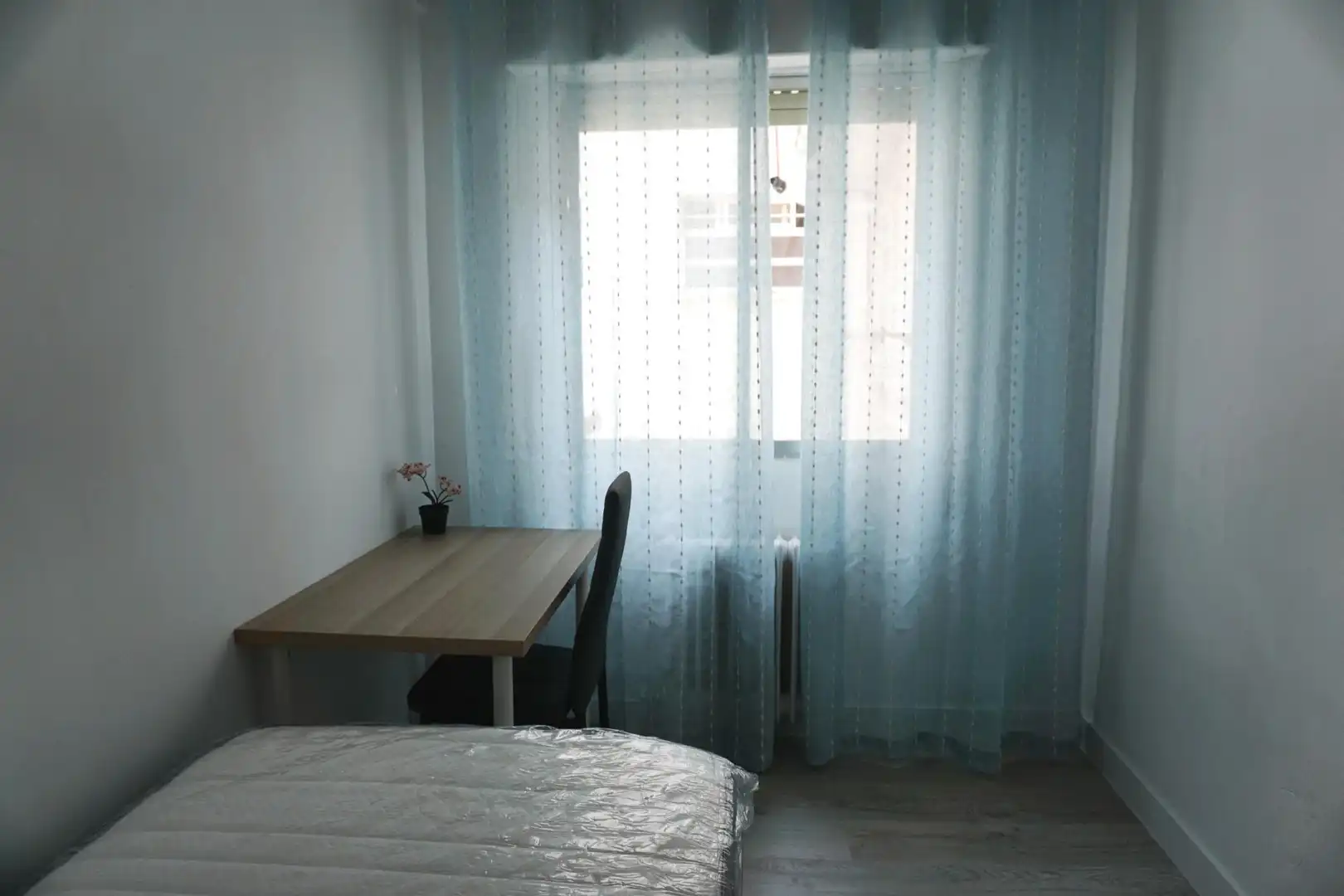 Habitació a Calle del Conde Don Ramón, Murallas