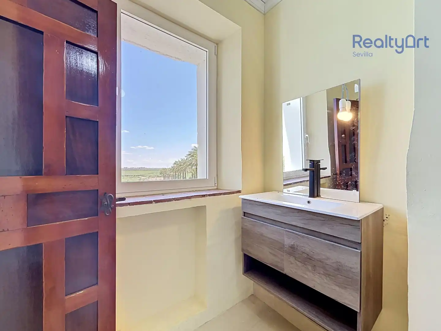 Baño de Finca rústica en venta en Bollullos de la Mitación con Jardín privado y Piscina