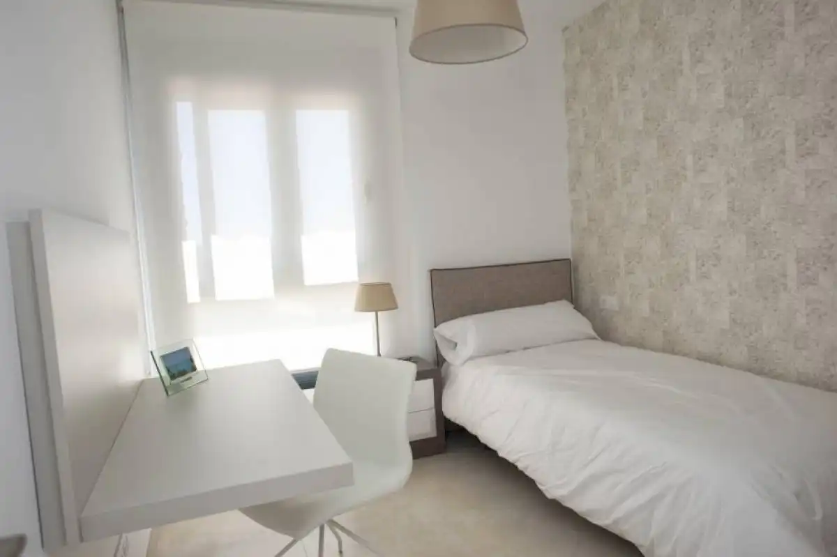 Habitación de Piso en venta en Elche / Elx con Aire acondicionado, Jardín privado y Parquet