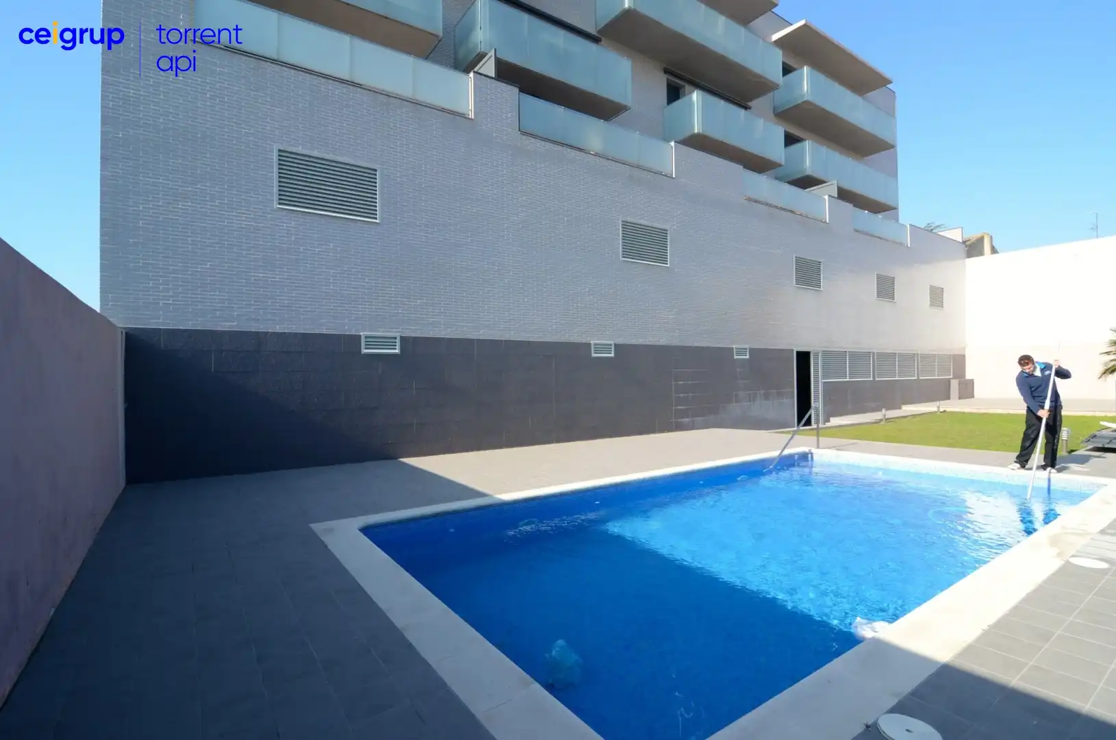 Piscina de Dúplex en venta en Torroella de Montgrí con Aire acondicionado, Terraza y Piscina