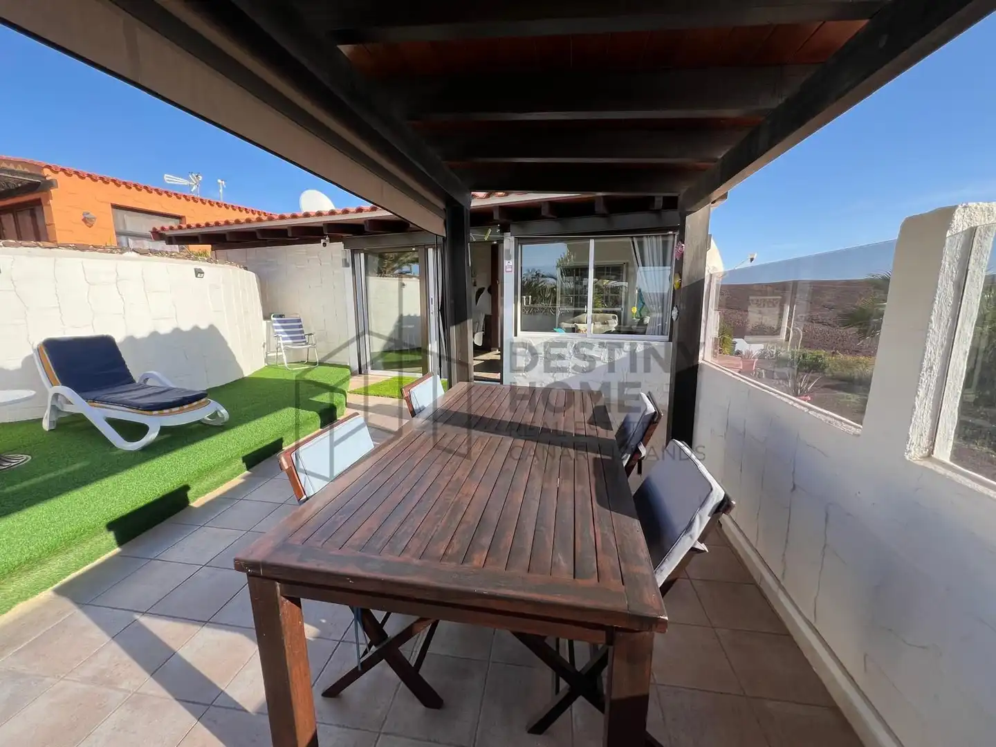 Terrassa de Casa o xalet en venda en La Oliva amb Aire condicionat, Jardí privat i Terrassa