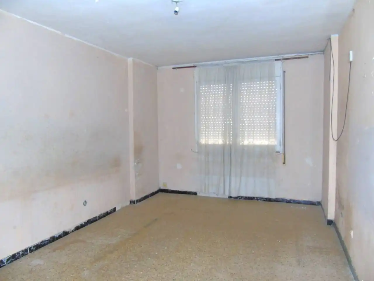 Flat with terrace for sale in Estadi - Santa Anna