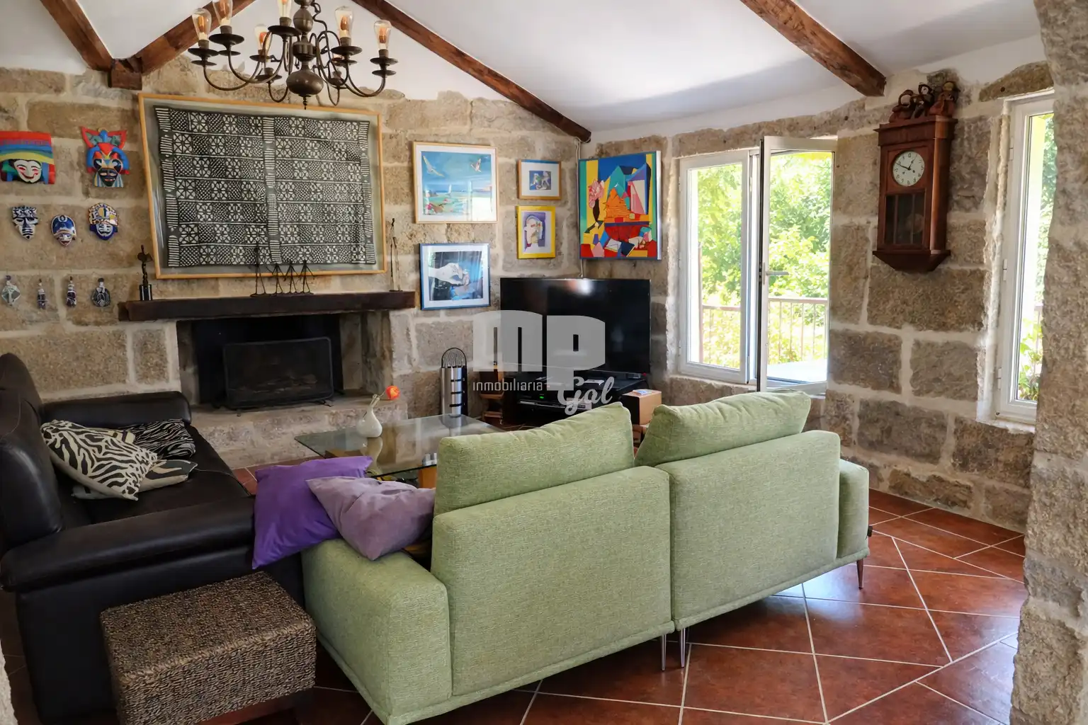 Sala d'estar de Finca rústica en venda en Gondomar amb Calefacció, Jardí privat i Terrassa