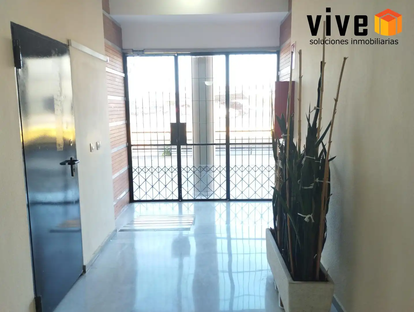 Piso en venta en Mairena del Aljarafe con Aire acondicionado y Balcón