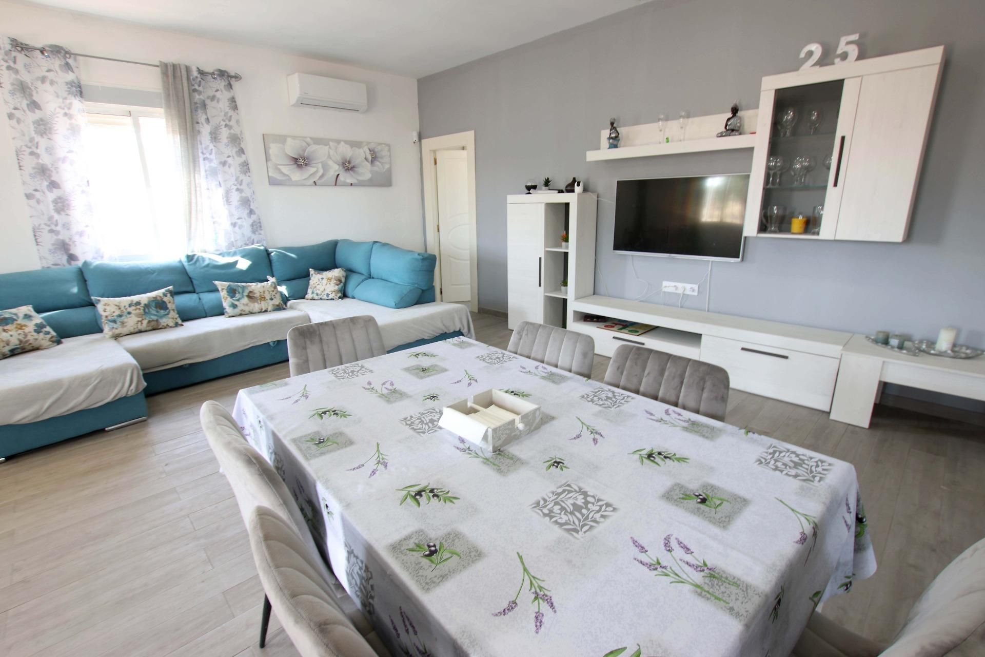 Sala d'estar de Casa o xalet en venda en Montijo amb Aire condicionat, Calefacció i Traster
