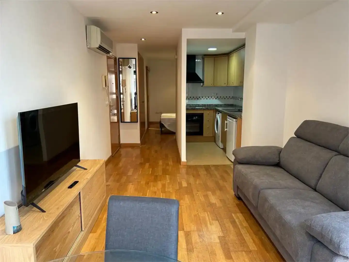 Sala d'estar de Apartament de lloguer en Castellón de la Plana / Castelló de la Plana amb Aire condicionat, Parquet i Traster