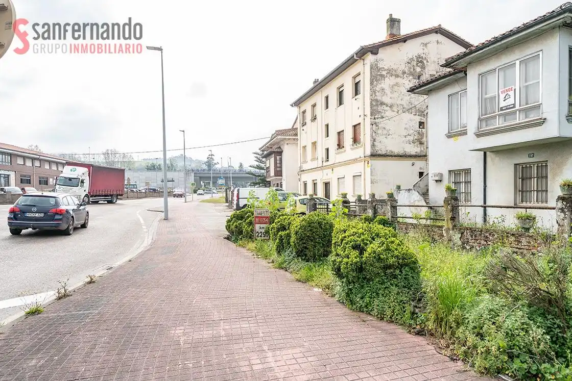 Vista exterior de Piso en venta en Torrelavega  con Trastero