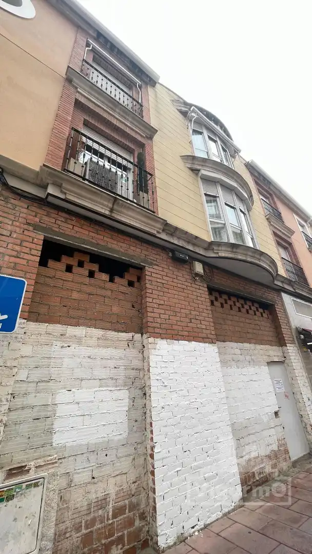 Exterior view of Commercial properties for sale in Torrejón de Ardoz