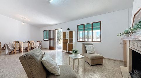 Foto 2 von Haus oder Chalet zum Verkauf in Partida 36 - Llobreta, Onil, Alicante