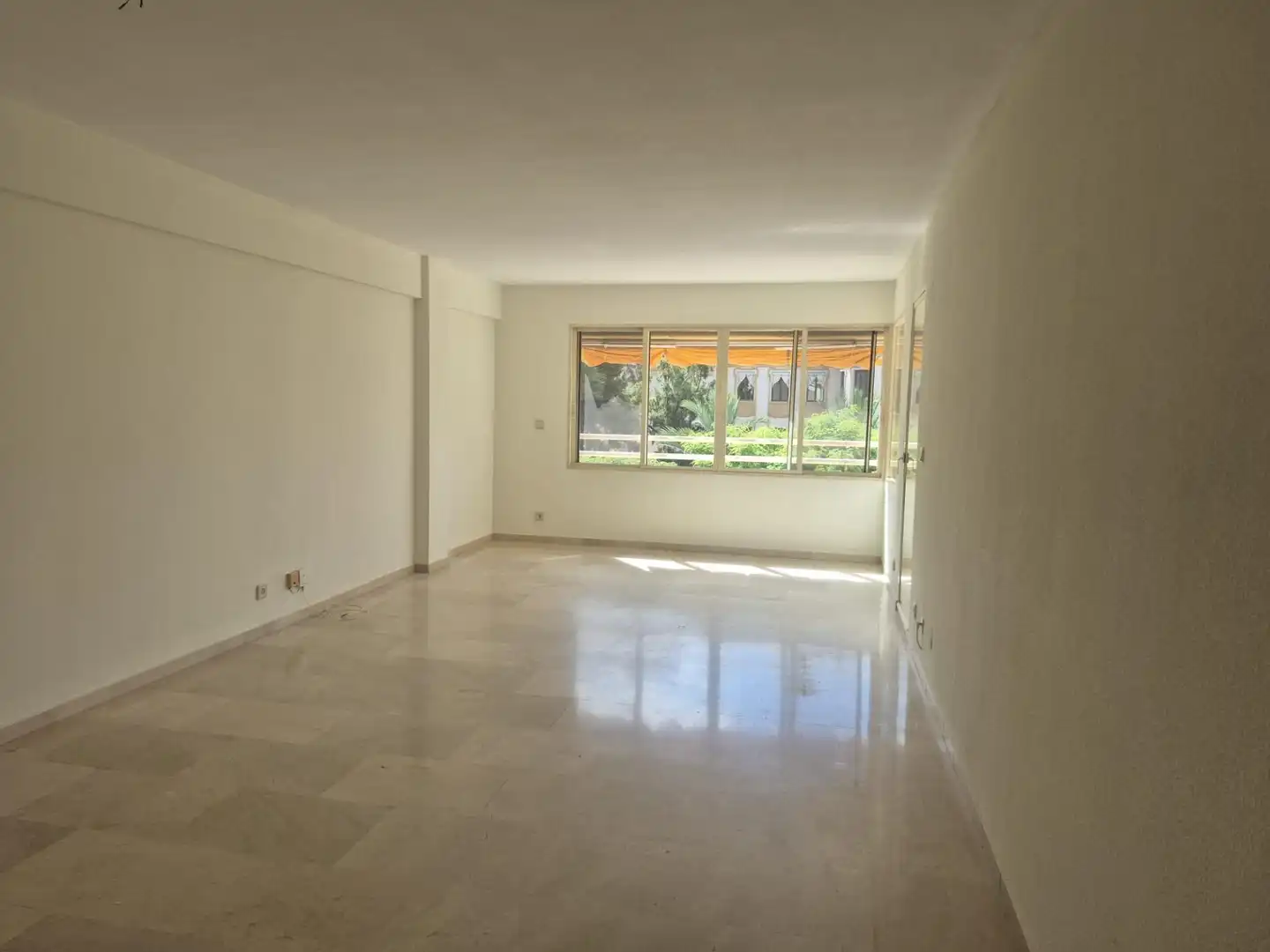Sala d'estar de Pis de lloguer en Alicante / Alacant amb Aire condicionat, Calefacció i Terrassa
