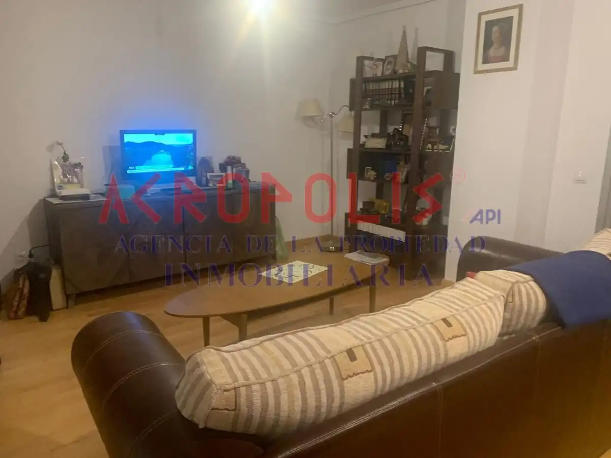 Sala de estar de Piso de alquiler en León Capital  con Amueblado