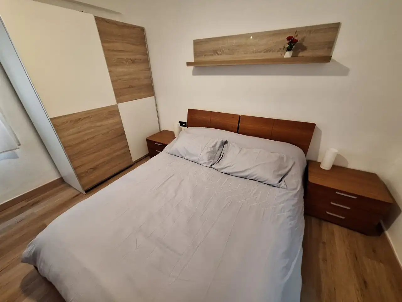 Habitación de Piso de alquiler en Burjassot con Aire acondicionado, Amueblado y Horno