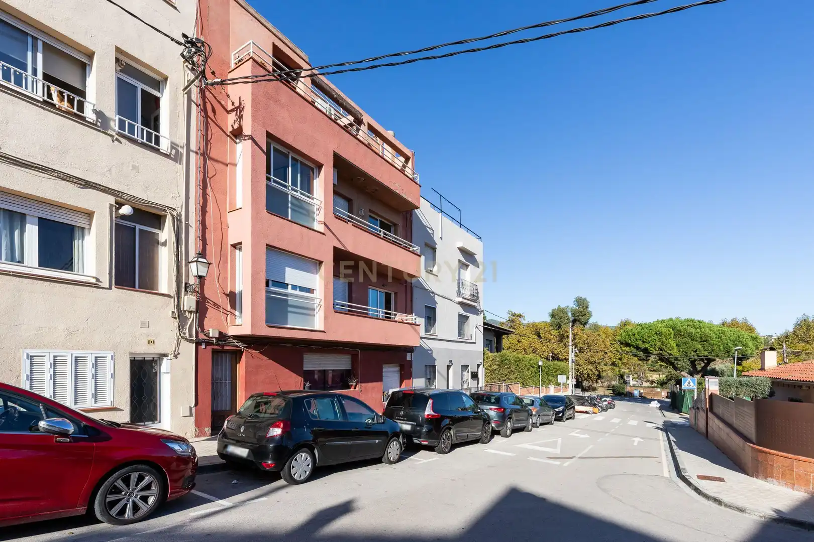 Außenansicht von Wohnung zum Verkauf in Alella mit Balkon