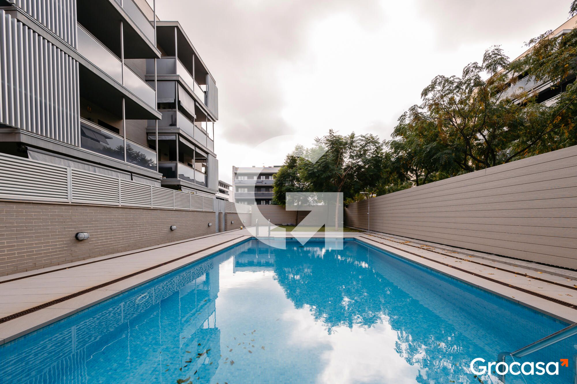Swimming pool of Duplex for sale in El Prat de Llobregat  with Air Conditioner, Heating and Private garden