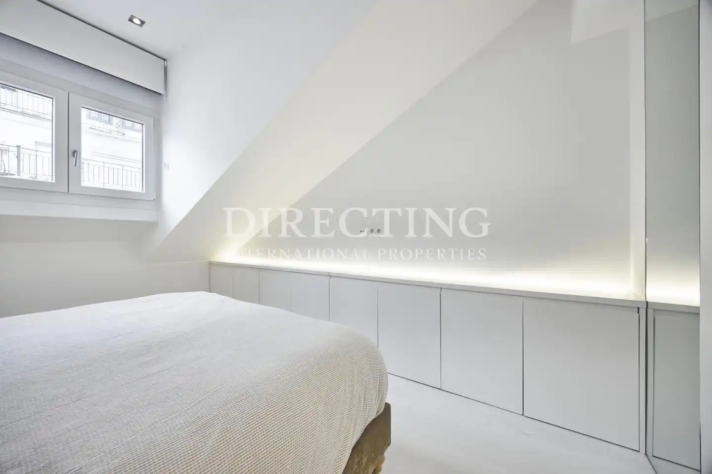 Schlafzimmer von Maisonette zum Verkauf in Madrid mit Klimaanlage, Heizung und Möbliert