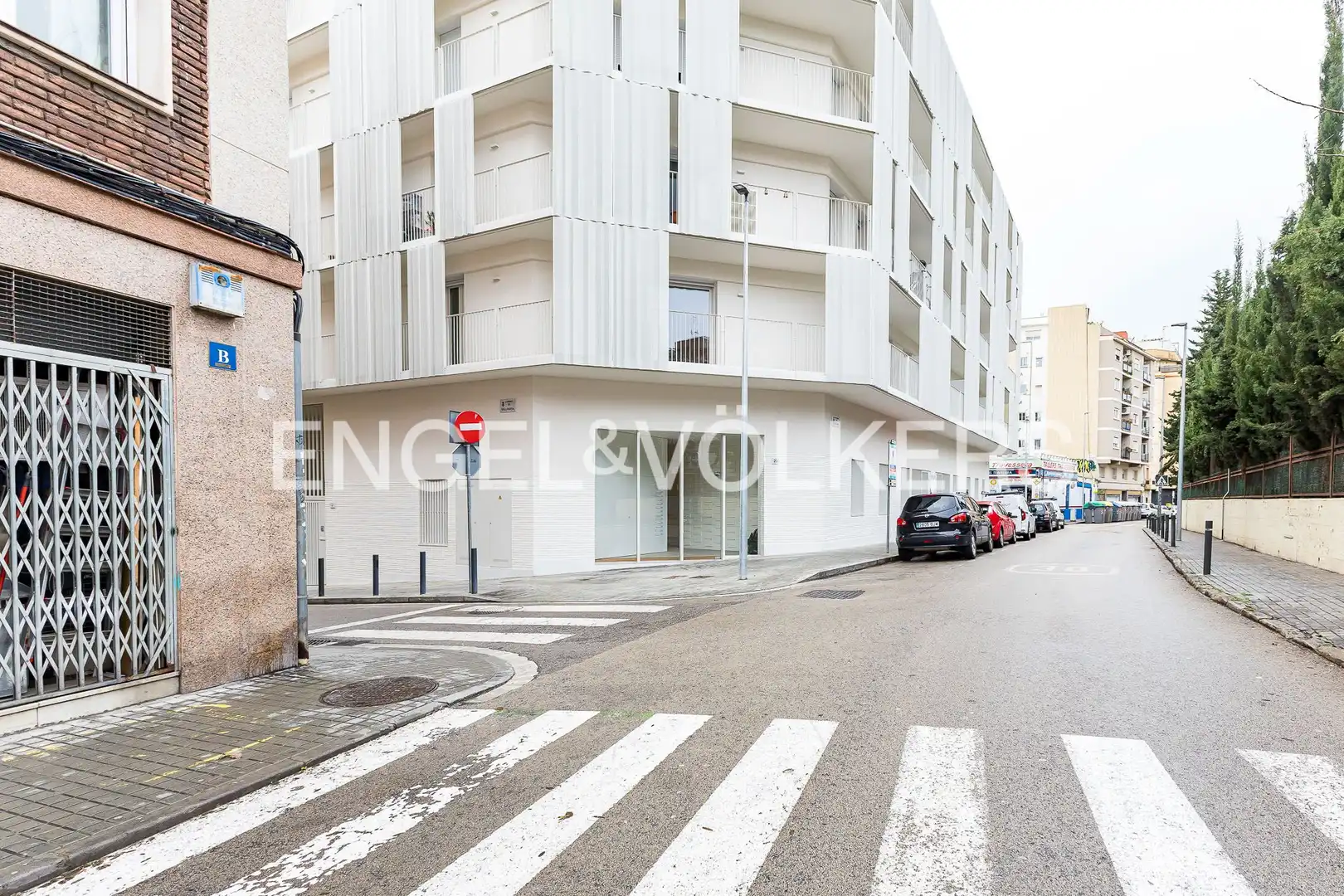 Außenansicht von Wohnung zum Verkauf in L'Hospitalet de Llobregat mit Klimaanlage, Heizung und Terrasse
