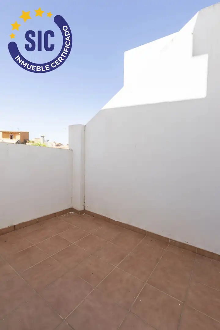 Terrassa de Casa adosada en venda en Llombai amb Calefacció, Terrassa i Balcó
