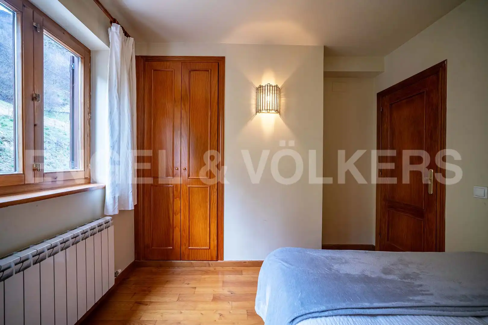 Dormitori de Casa adosada en venda en Bossòst amb Calefacció, Parquet i Terrassa