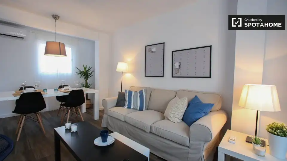Living room of Flat for rent in Valencia  with Air Conditioner, Heating and Furnished