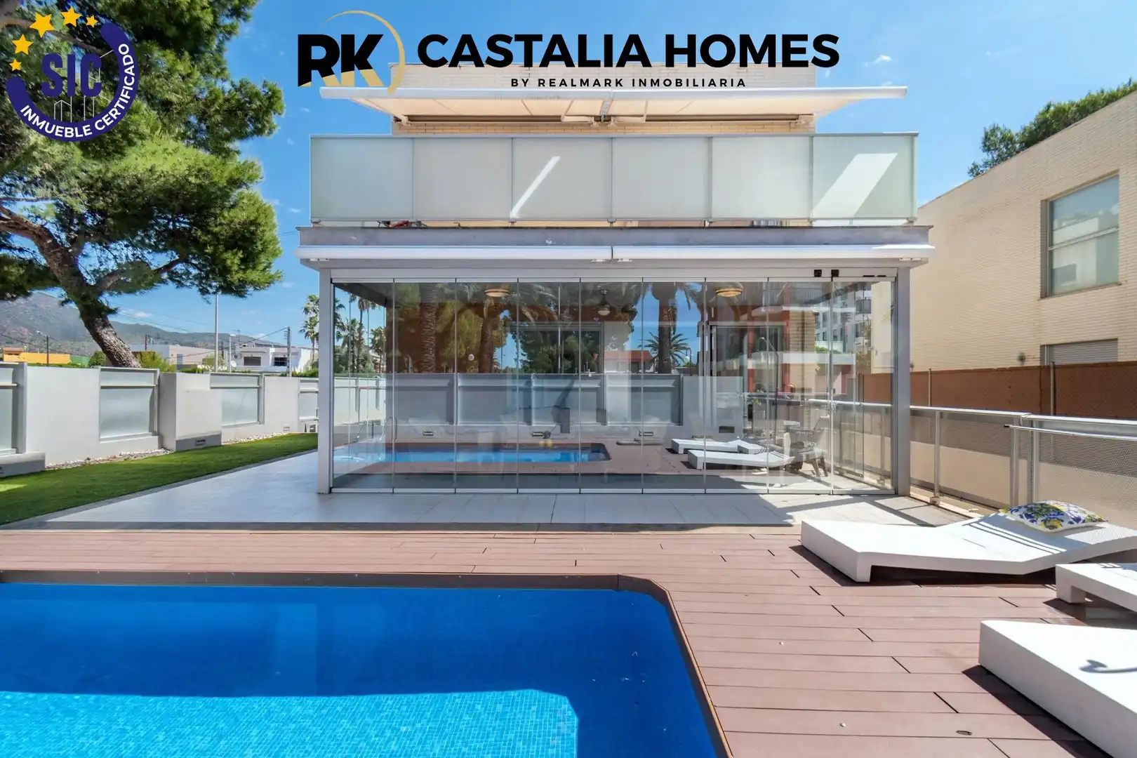 Vista exterior de Casa o xalet en venda en Benicasim / Benicàssim amb Aire condicionat, Calefacció i Jardí privat
