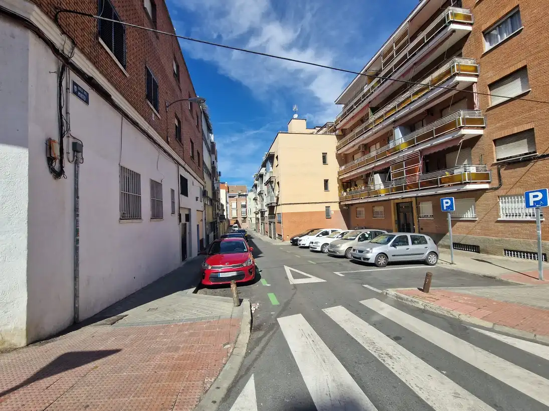 Vista exterior de Estudio en venta en Madrid con Horno y Lavadora