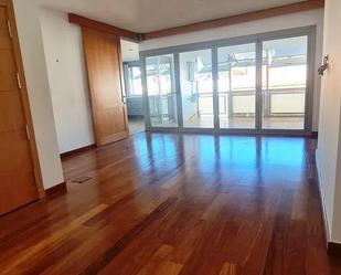 Sala d'estar de Pis en venda en  Sevilla Capital amb Aire condicionat, Calefacció i Terrassa