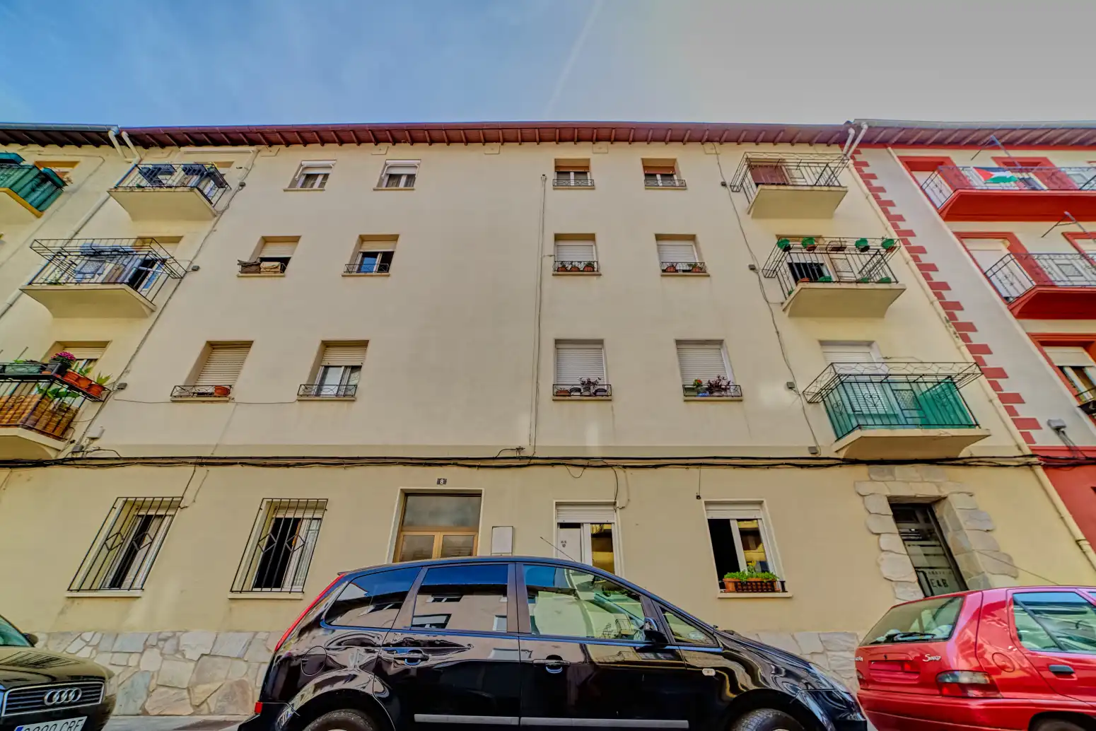 Vista exterior de Piso en venta en Burlada / Burlata con Calefacción, Parquet y Balcón