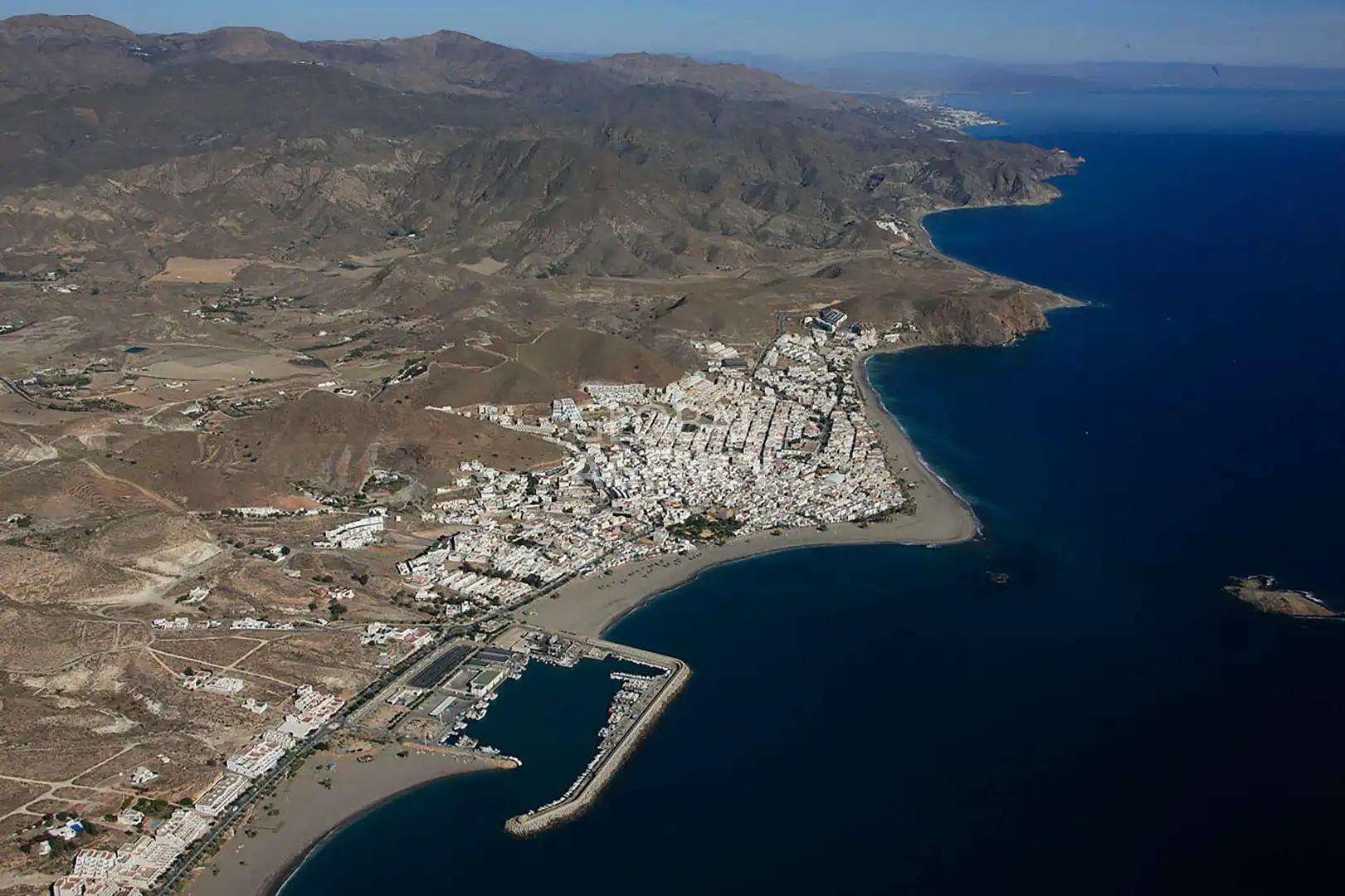 Terreno residencial en venta en Carboneras