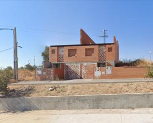 Exterior view of Single-family semi-detached for sale in Almorox