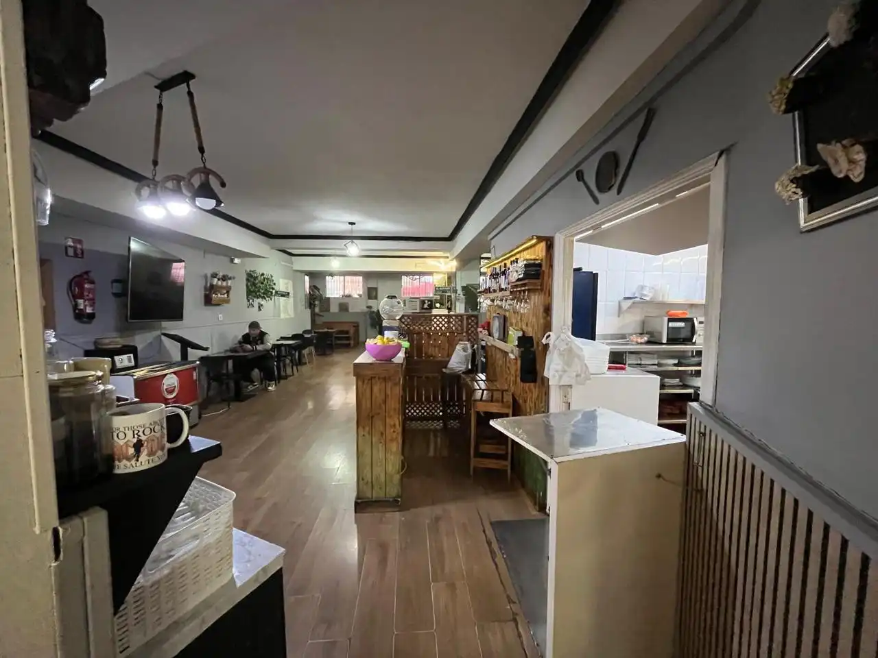 Commercial properties for sale in Madrid  with Air Conditioner, Furnished and Alarm