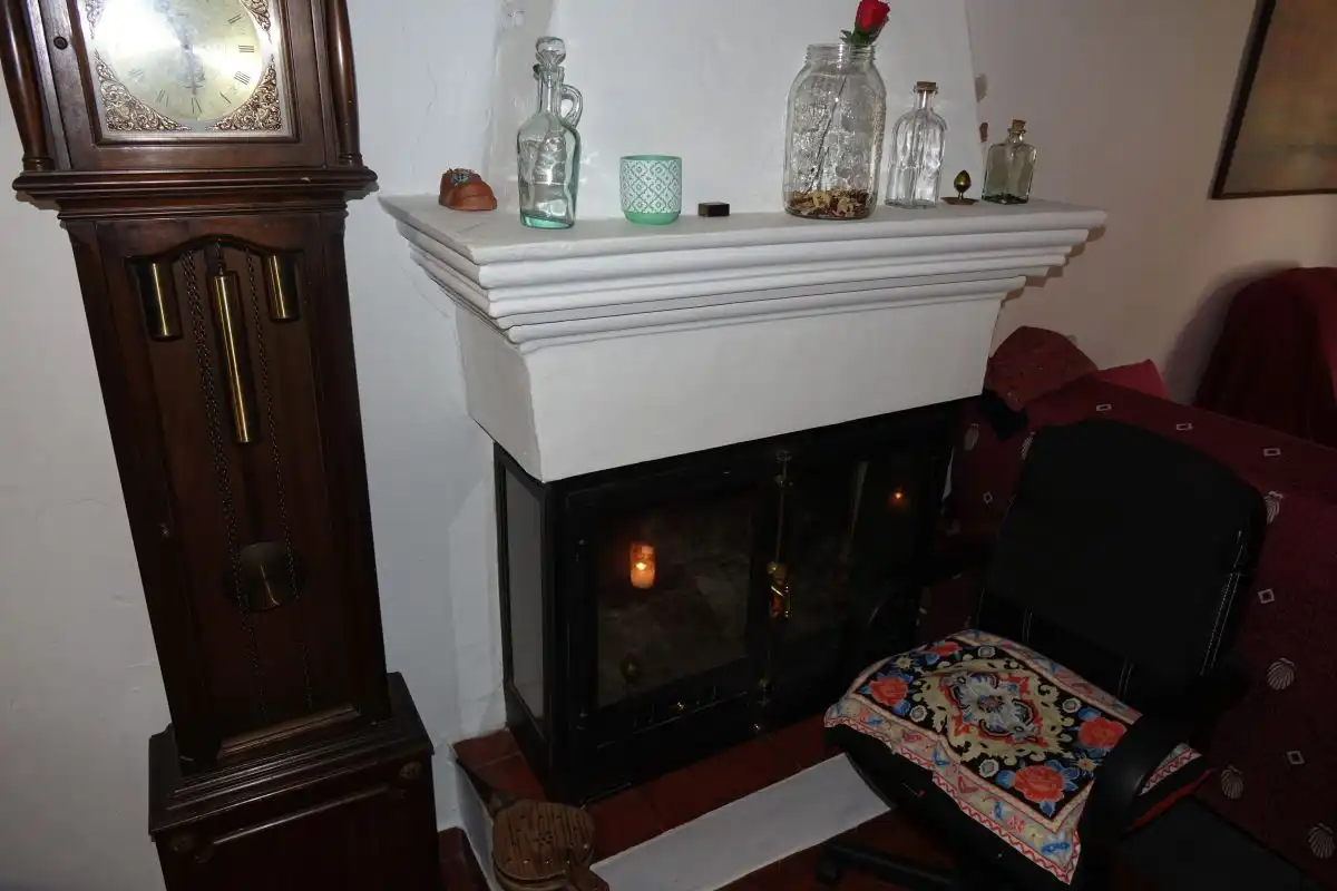 Sala d'estar de Casa o xalet en venda en Capileira amb Moblat i Balcó