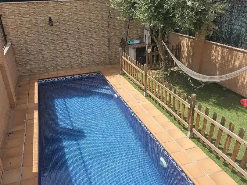 Swimming pool of Houses for rent in Getafe  with Air Conditioner, Parquet flooring and Storage room