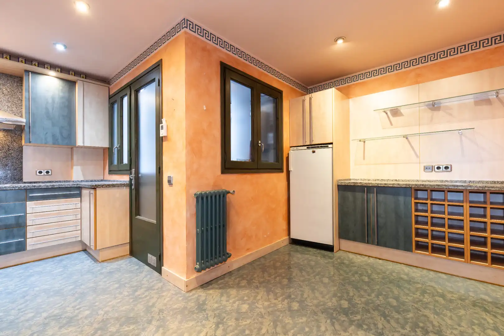 Küche von Wohnung zum Verkauf in Tarragona mit Heizung, Parkett und Terrasse