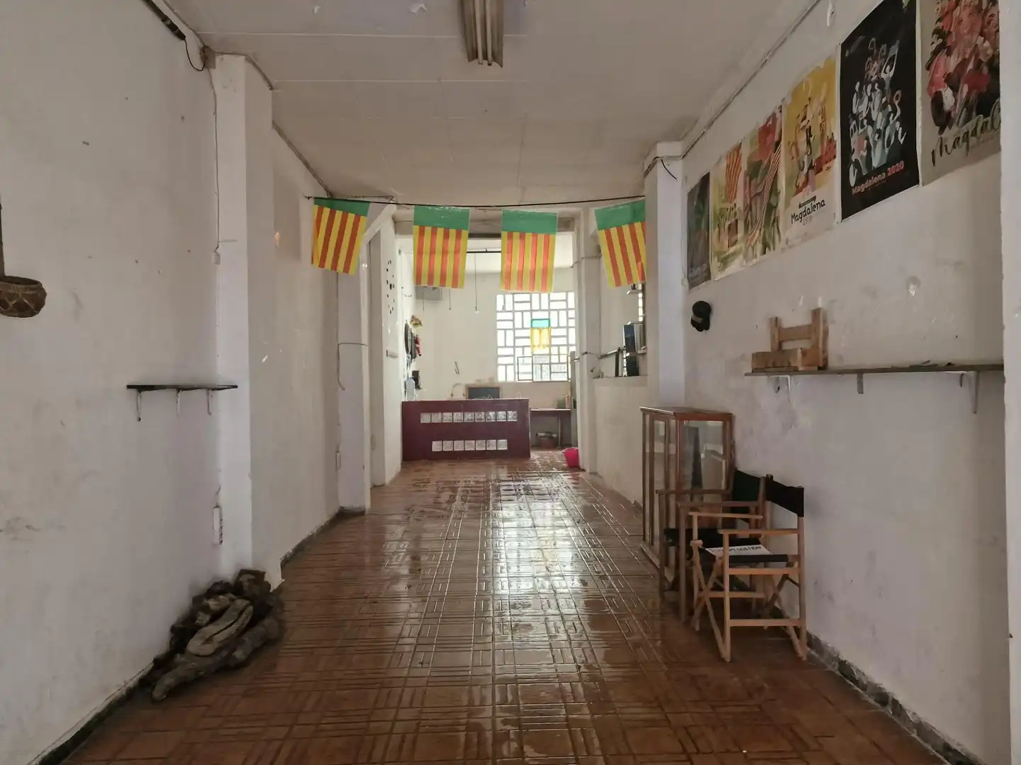 Local comercial de lloguer a Este
