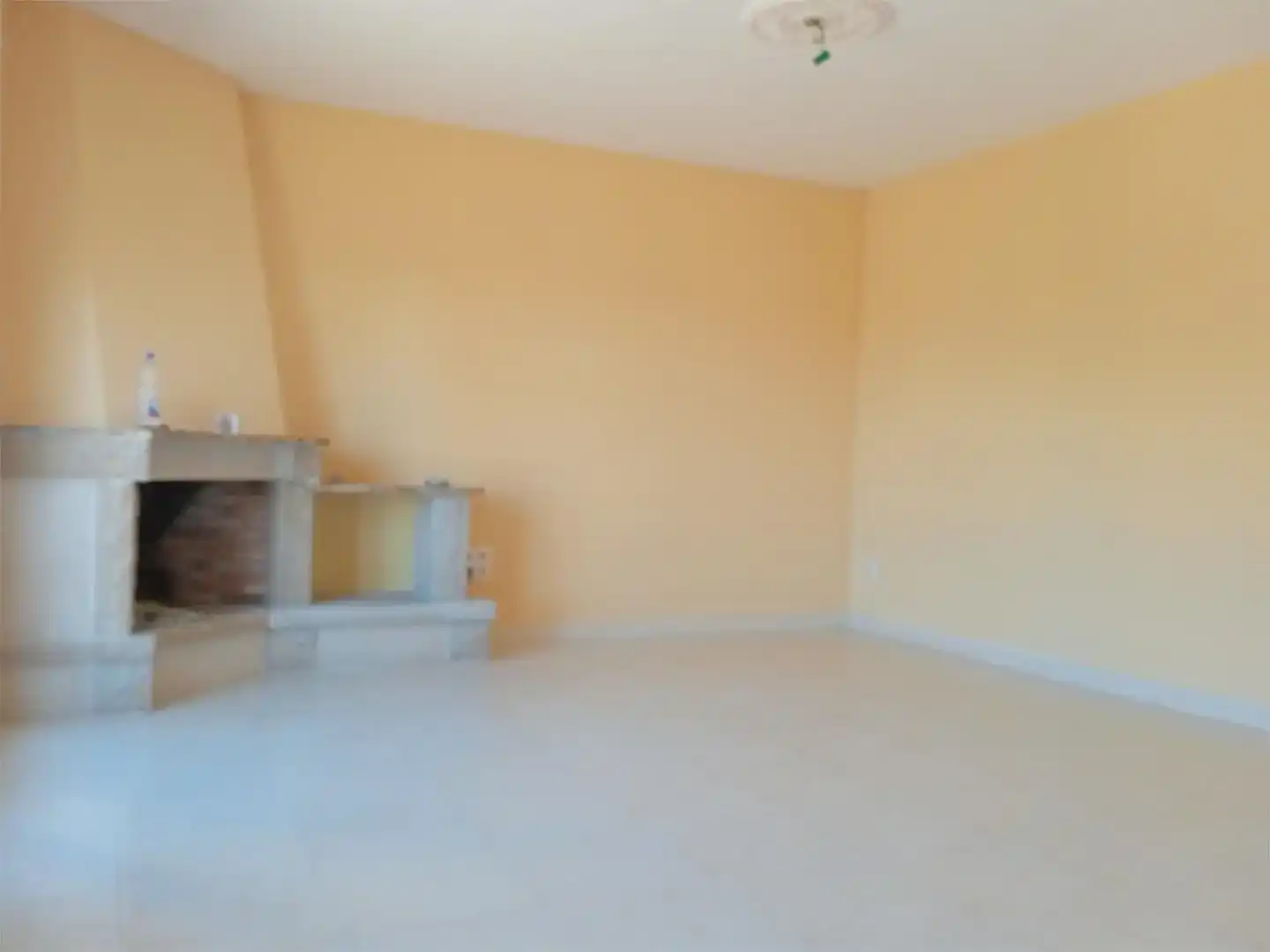 Sala d'estar de Casa o xalet en venda en Cabra del Camp