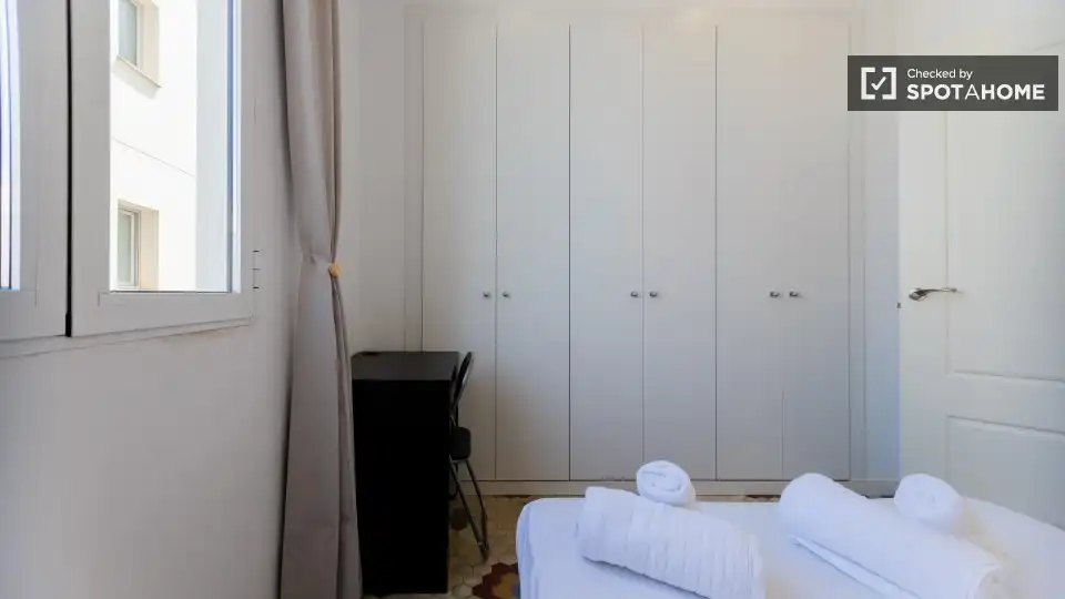 Appartamento con terrazza in affitto a Ciutat Vella, imagen 7